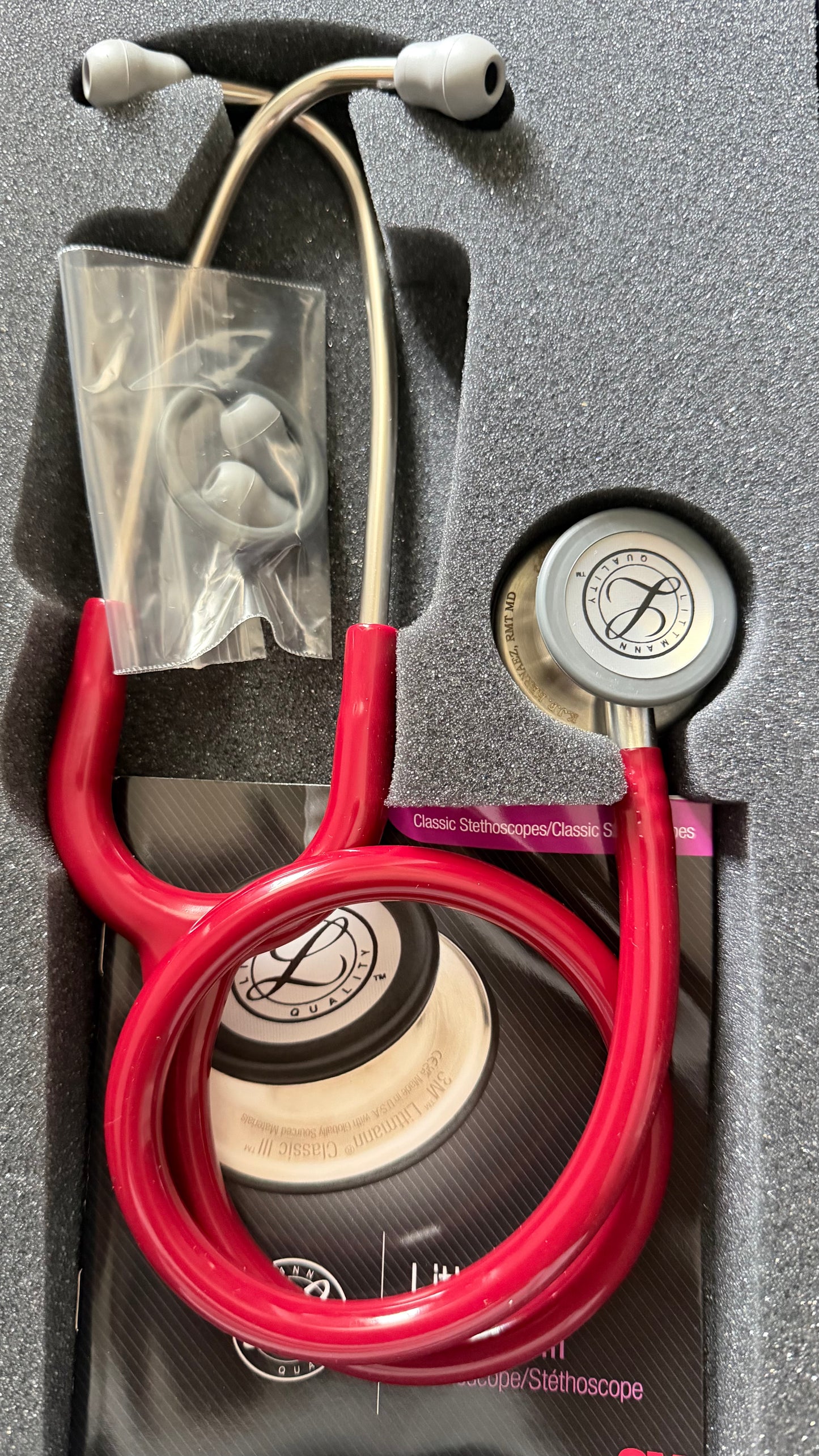 MISENGRAVED- BRANDNEW #5627 3M™ Littmann® Classic III™ Monitoring Stethoscope, Burgundy Tube, 27 inch