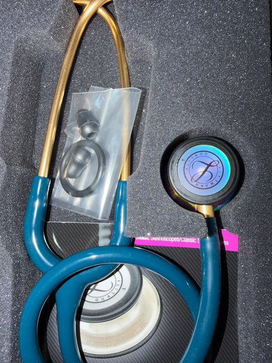 MISENGRAVED- BRANDNEW #5807 3M™ Littmann® Classic III™ Monitoring Stethoscope, Rainbow-Finish, Caribbean Blue Tube, 27 inch